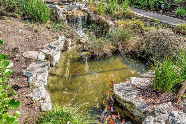 Building Photo - 564 N Bellflower Blvd