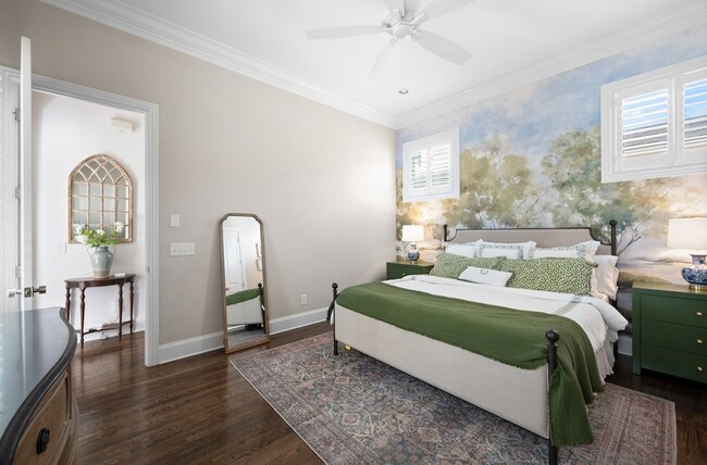 Building Photo - 1043 Calico St