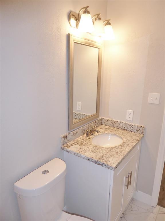 Building Photo - 8126 Glorieta Dr