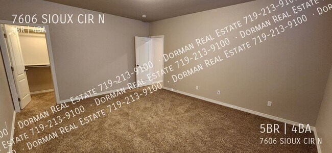 Building Photo - 7606 N Sioux Cir