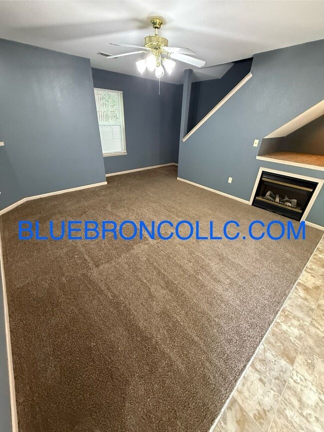 Building Photo - Remodeled 3-Bedroom Home in Lee’s Summit w...