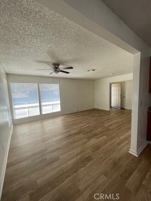 Building Photo - 876 W Whittier Ave