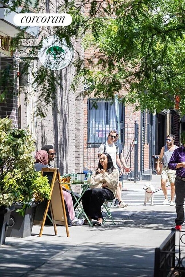 Building Photo - 85 Eagle St