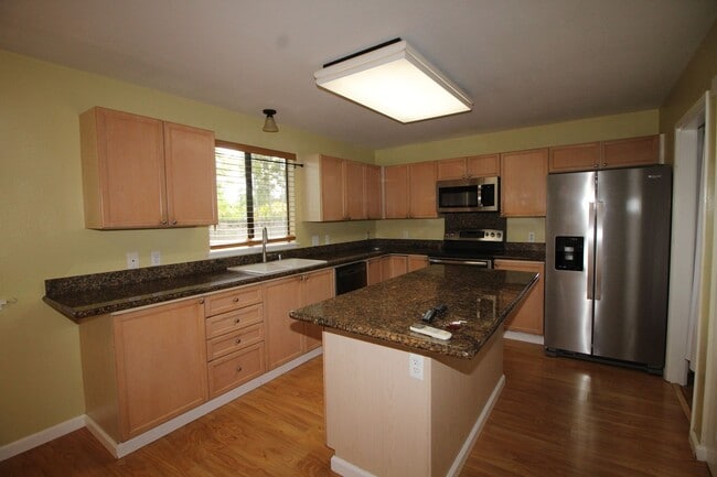 Building Photo - Beautiful Mililani Mauka Home! Over 2,000 s.f.!