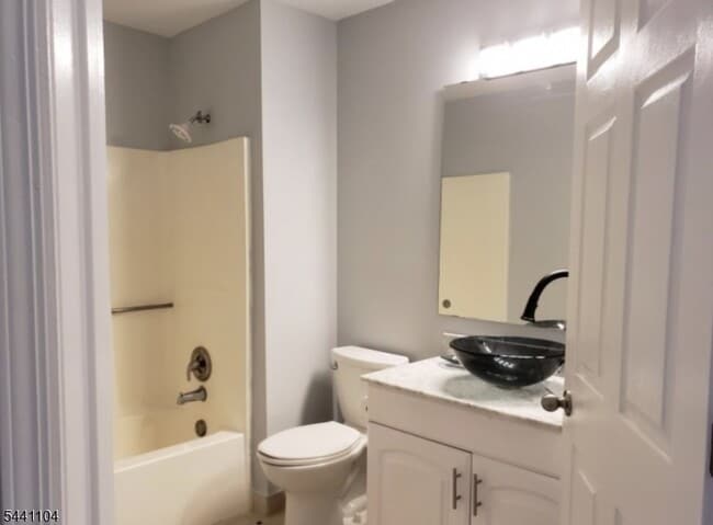 Building Photo - 511 Chatfield Dr
