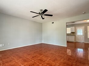 Building Photo - 2403 Chalet Rd