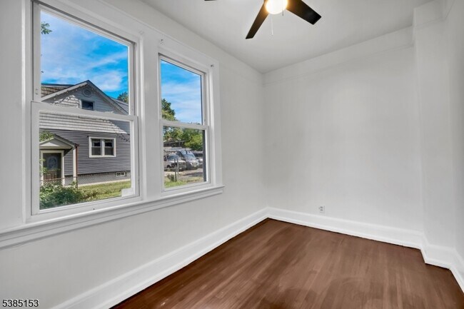 Building Photo - 1451 Franklin St