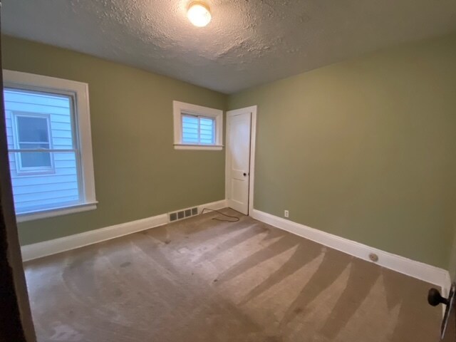 Building Photo - 3911 W 18th St