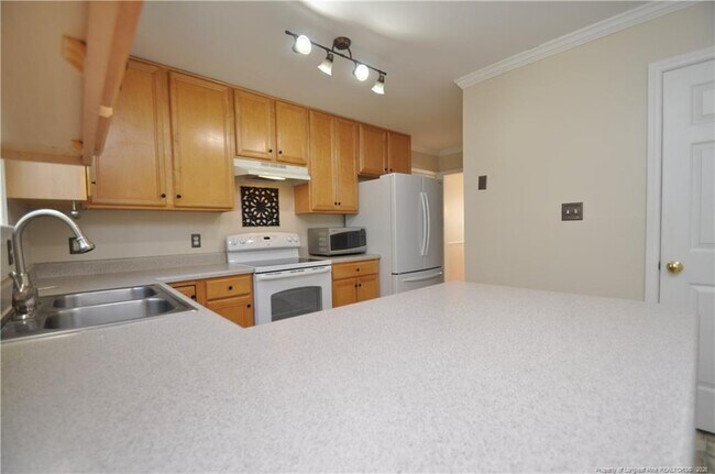 Building Photo - 1404 Woodline Dr