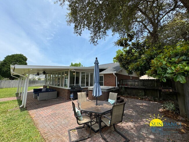 Building Photo - 109 Long Pointe Dr