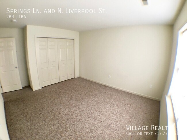 Building Photo - 85 Springs Ln