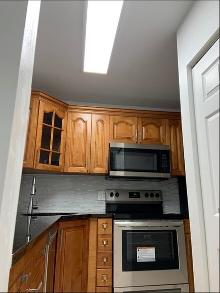 Building Photo - 617 Sea Pine Way