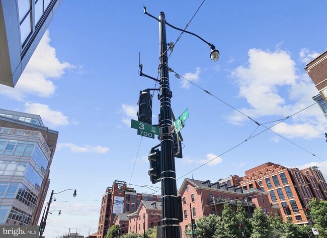 Building Photo - 301 H St NE