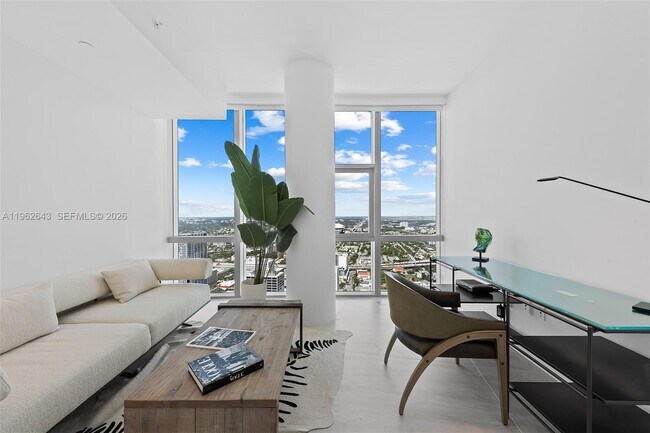 Building Photo - 851 NE 1st Ave