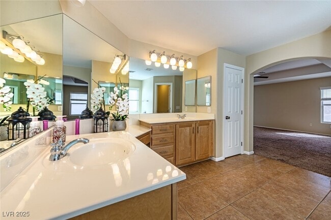 Building Photo - 9561 Rolling Thunder Ave
