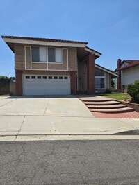 Building Photo - BEAUTIFUL 4 BEDROOM 3 BATH HOUSE. MOVE IN ...