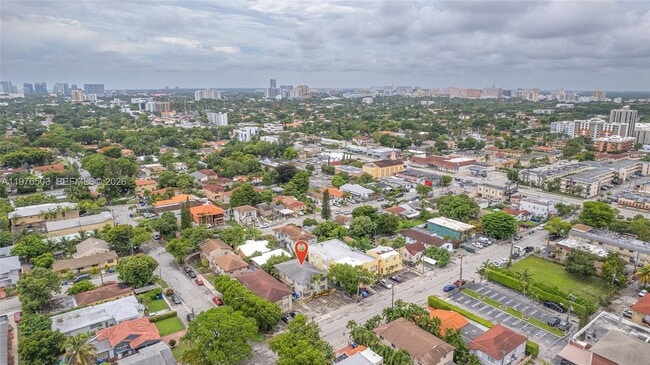 Building Photo - 2506 SW 9th St