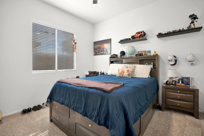 Building Photo - 45180 Debbie Dr