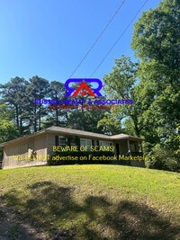 Building Photo - SECTION 8 WELCOME- 4 BEDROOMS!