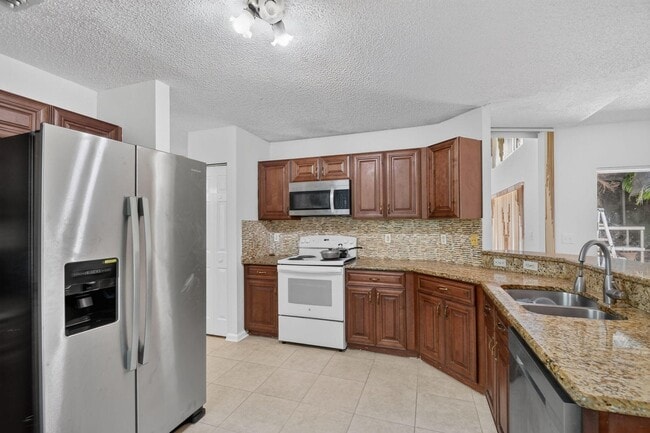 Building Photo - 8332 Bermuda Sound Way