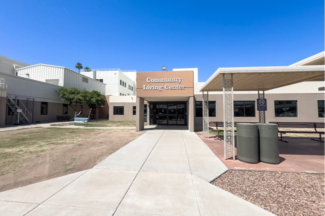 Building Photo - 2Bed/1Bath Apartment at Camelback Rd/Central Ave! Move-In Ready on 06/04/2026! – NO HOA!