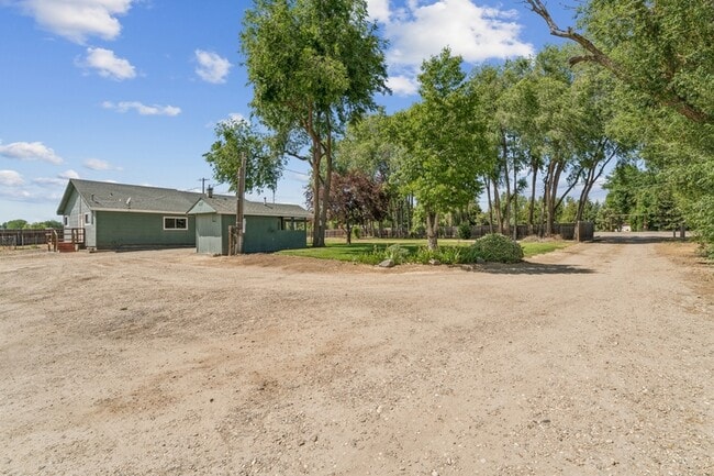 Building Photo - 8799 Highway 44