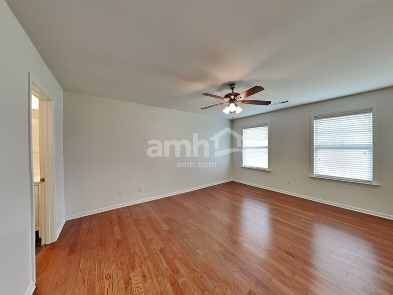 Building Photo - 12851 Clydesdale Dr