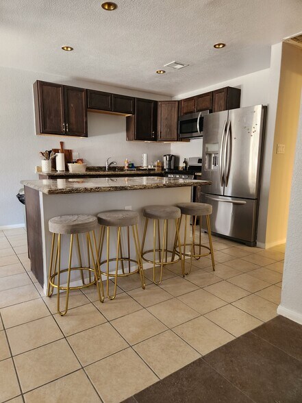 Building Photo - 4483 Via San Marco
