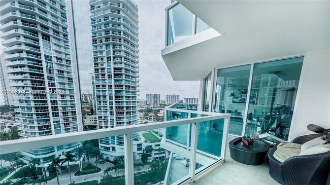 Building Photo - 200 Sunny Isles Blvd
