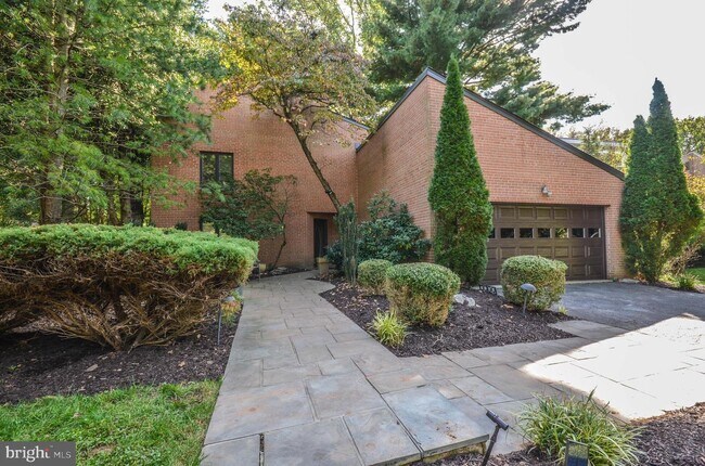 Building Photo - 7212 Grubby Thicket Way