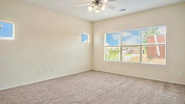 Building Photo - Beautifully Crafted 3 Bed 2.5 Bath 2 Car g...