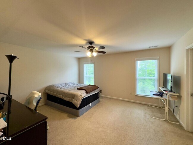 Building Photo - 3233 Retama Run