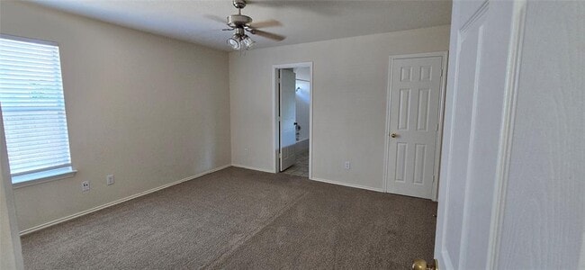 Building Photo - 911 Remington Dr