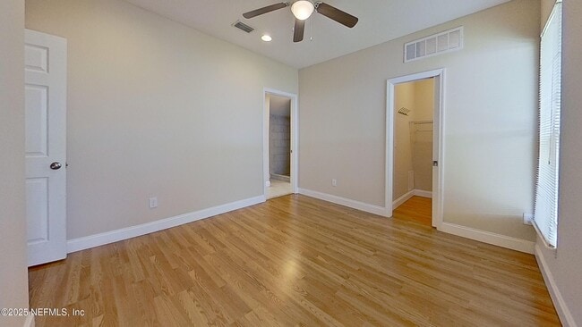 Building Photo - 1844 Thacker Ave