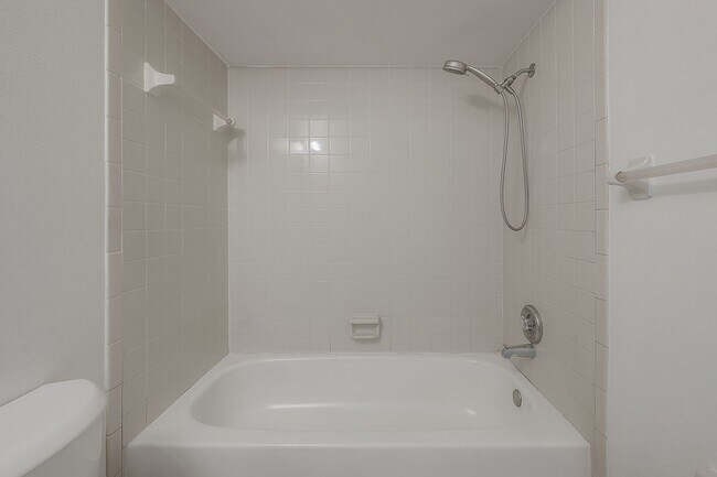 Building Photo - 13608 S Village #6204