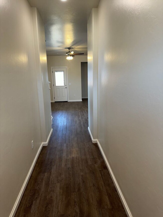 Building Photo - New construction duplex in Newcastle 3 bedroom with game room