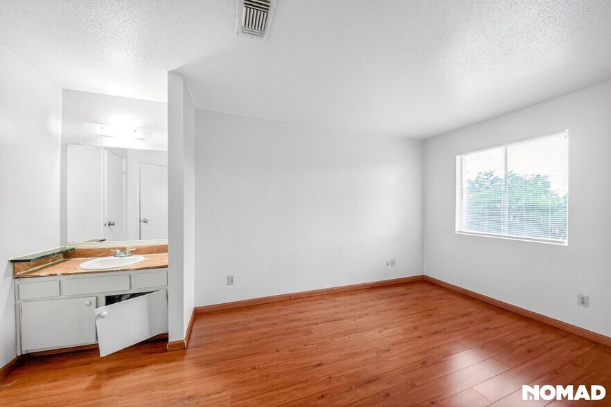 Building Photo - 12502 Ashford Meadow Dr