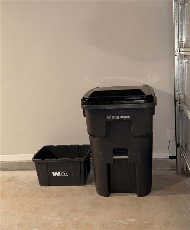 Building Photo - 480 Rockfern Ct