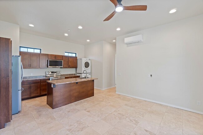 Building Photo - Brand-New Single-Story 2-Bedroom Guest House in Calimesa!