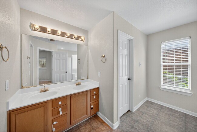 Building Photo - 25119 Royal Land