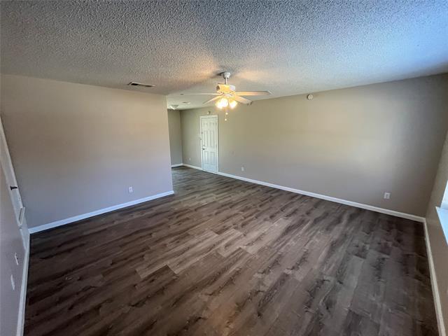 Building Photo - 272 Buttercup Ln