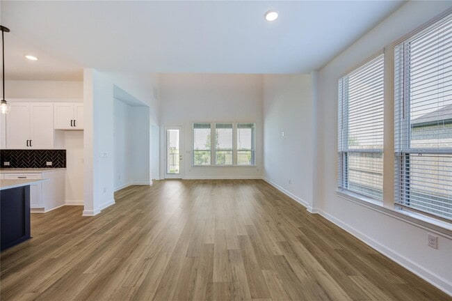 Building Photo - 25326 Loch Doon Dr