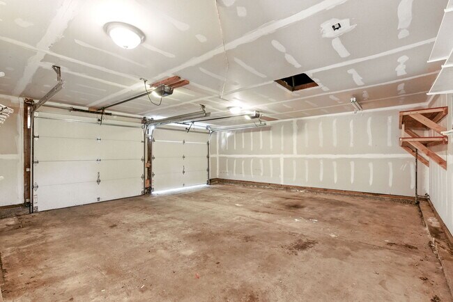 Building Photo - 2875 Fenton St