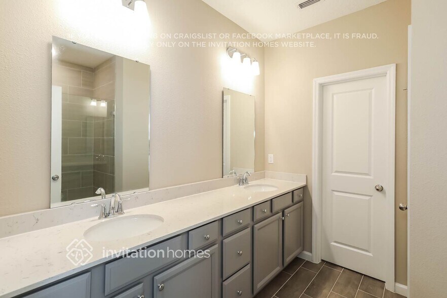 Building Photo - 6743 Falls Chase Ln