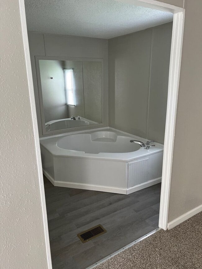 Building Photo - Newly Remodeled Mobile Home For Sale or Re...