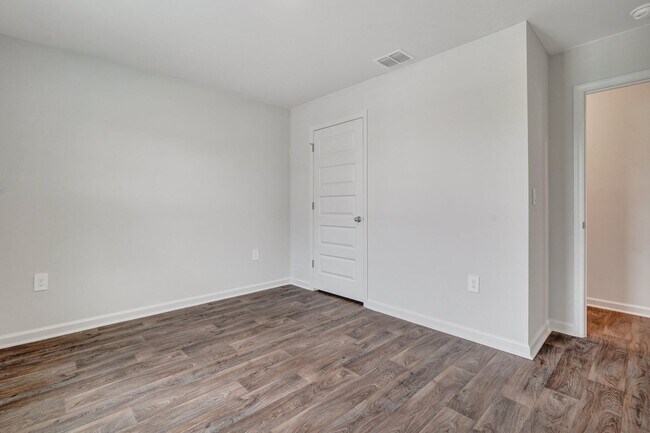 Building Photo - New Construction Home in High Demand Area!