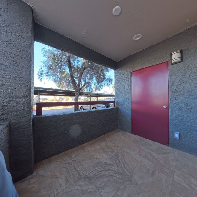 Building Photo - Fantastic 2BD/2BA highly upgraded unit in Summerlin!