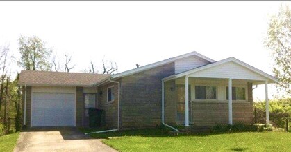 Building Photo - 531 Rogers Rd