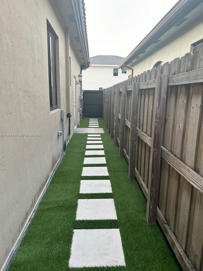 Building Photo - 14434 SW 14th St