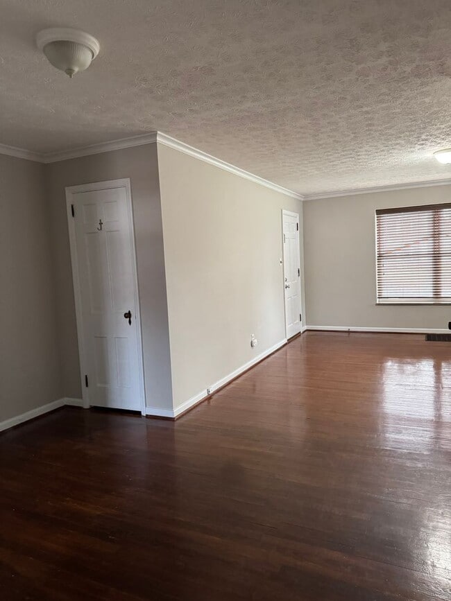 Building Photo - Updated 1 Bedroom in Bexley/Berwick Area